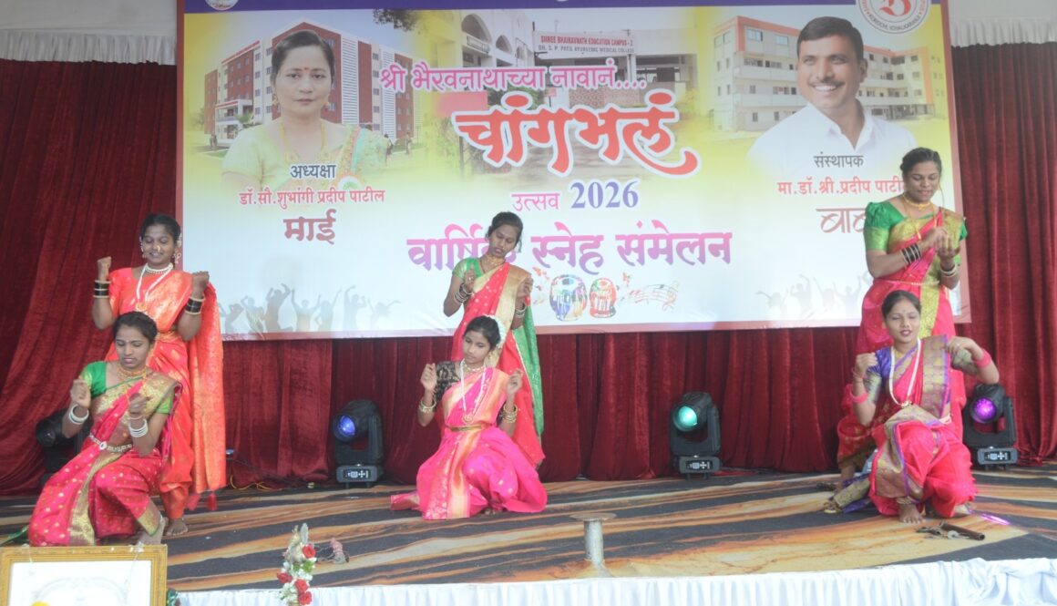 Gathering and prize distribution